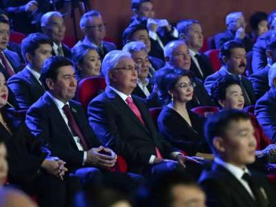 Президент ақын Шөмішбай Сариевтің шығармашылығына арналған концертті тамашалады