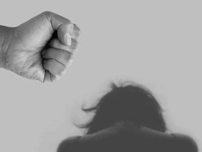 Алматыда 14 жастағы жасөспірімді үш жыл бойы зорлап келген күдікті ұсталды