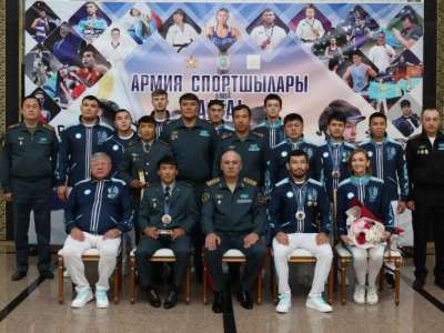 Қорғаныс министрі үздік армиялық спортшыларды марапаттады