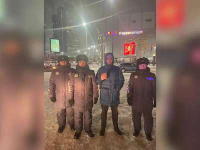 Ұландықтар жоғалған екі телефонды иесіне қайтарды