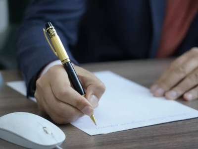 Конституциялық сот: Шартты түрде мерзімінен бұрын босату заңға сәйкес қаралуы керек