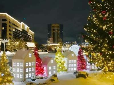 Мұз айдындары, сырғанақтар, фотоаймақтар: Астана жаңа жылға қалай безендіріледі