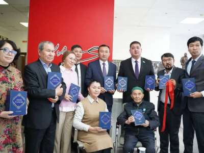 Ұлттық кітапханада Әкім Тарази атындағы арнайы зал ашылды