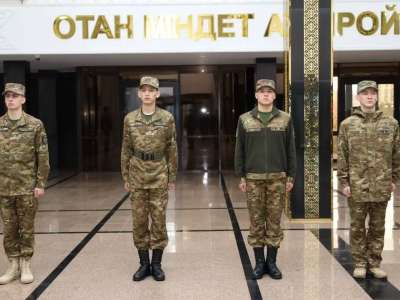 Әскери қызметшілер бірыңғай далалық киім формасына көшті