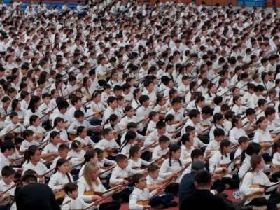 Елордада бір мезетте үш мыңнан аса домбырашы «Балбырауын» күйін орындады