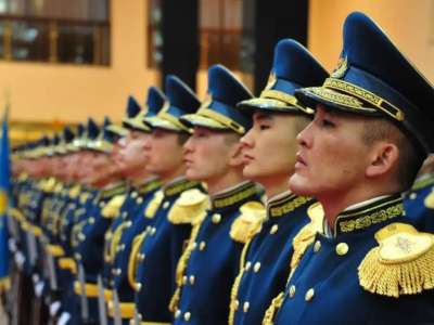 Әскери қызметшілердің жалақысы 50 пайызға өседі – Бақытбек Сыдықов