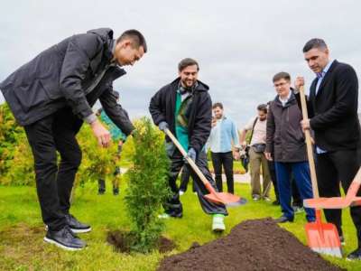 Елордада танымал әнші Jony-ге көшет сыйлады