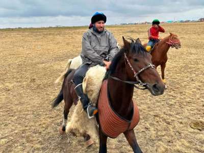 Айдарбек Қожаназаров: Қырғыздар ойын алаңында 10 салым саламыз десе, біреу кедергі жасады ма?