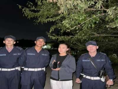 Ұландықтар тұрғындарға жоғалған телефондарын тауып берді