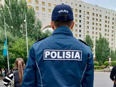 Елордалық полицейлер ұрланған телефонды иесіне қайтарды