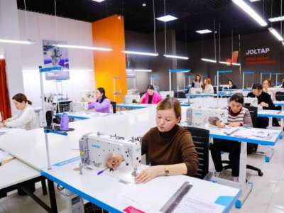 Елордада JOLTAP түлектері үшін тігін шеберлік сабағы өтті