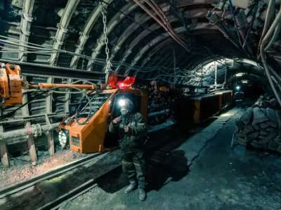 Qarmet металлургия зауытында екі адам қаза тапты