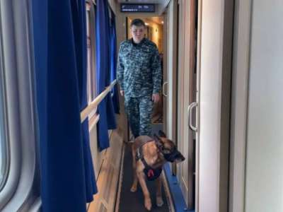 Полицейлер есірткі тасымалдаған шетелдік азаматты ұстады