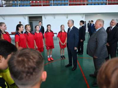 Президент Шахтер ауылындағы бірқатар әлеуметтік нысанды аралады