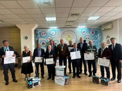 Республика күні: Елорданың «Сарыарқа» ауданында өнерпаз зейнеткерлер мерекелік концерт өткізді