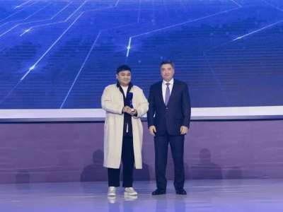 Бектенов үздік отандық IT-жобалар мен цифрлық бастамаларға марапаттарын табыс етті