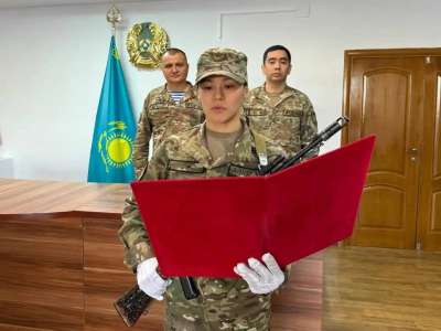 Әлем чемпионы Алуа Балқыбекова әскери ант берді