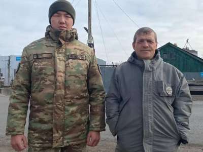 Ұлттық ұлан сарбаздары суға батып бара жатқан балықшыны құтқарды