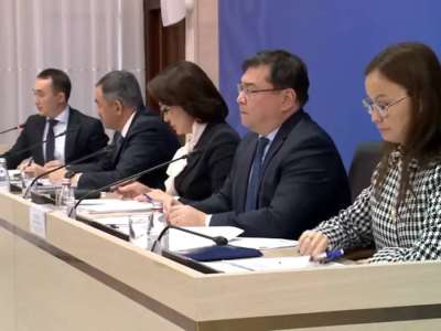 Медицина қызметкерлерінің 30 пайызы мед сақтандырусыз қалғаны рас па – ӘМСҚ жауабы