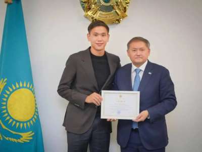 Шерхан Қалмұрзаға ректор гранты берілді