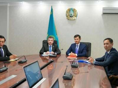 Заңнаманы талдауды жеделдетеді: Әділет министрлігі ЖИ-агентін таныстырды