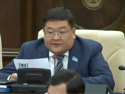 Айдос Сарым: Жалған коучтар мен рухани алаяқтар қоғам үшін қауіпті құбылысқа айналды