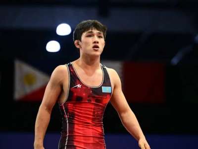 Жасөспірімдер Азиадасы: Қазақстан құрамасынан үш балуан финалға өтті