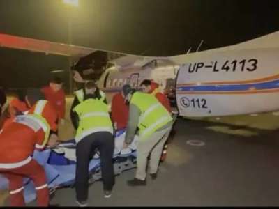 Ақтөбедегі жол апаты: ауыр жарақат алған бір адам Астанаға жеткізілді