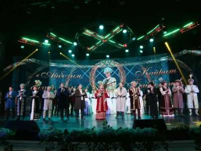 «Айбозым, айхай бозым»: Астанада Қайрат Байбосыновтың 75 жылдық мерейтойына арналған кеші өтті