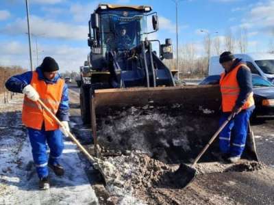 Елордада бір тәулік ішінде мың текше метрден астам қар күрелді