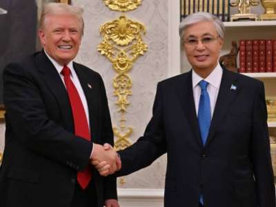 Қасым-Жомарт Тоқаев АҚШ Президенті Дональд Трамппен келіссөз жүргізді