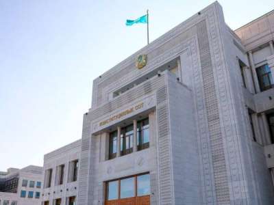 Конституциялық сот еліміздегі азаматтардың жынысына қатысты кемсітушілік фактісін тексеріп жатыр