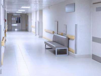 Елордадағы қасбет құлауынан жарақат алған фельдшердің жағдайы ауыр