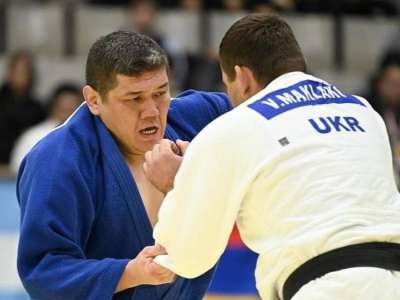 Елордалық сурдо балуандар Жапонияда екі медаль жеңіп алды