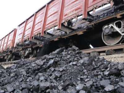 Елімізде теміржол көлігімен 38 млн тонна көмір тасымалданды