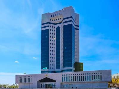 Түркістандағы өрт: Қанат Бозымбаев Үкіметтік комиссияның отырысын өткізді