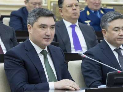 Олжас Бектенов: Жұмыс істей алатындарды мемлекет қамқорлығында ұстамауы керек