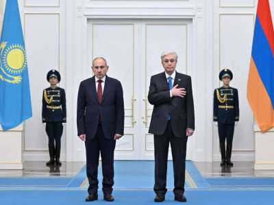 Тоқаев Ақордада Армения Премьер-министрін қарсы алды