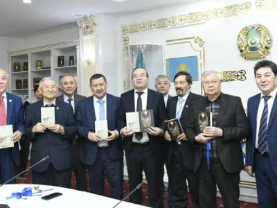 Астанада жазушы Әділбек Ыбырайымұлының жаңа кітаптарының тұсаукесері өтті