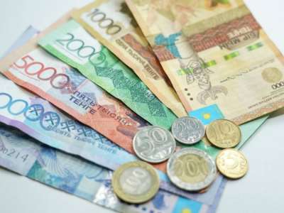 Көпбалалы отбасылар мен наградталған аналарға қанша жәрдемақы төленеді