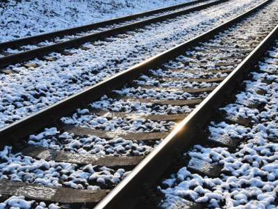 Көлік полицейлері теміржолдағы бақылауды күшейтті