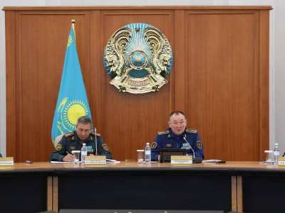 Депутаттар, сарапшылар мен мемлекеттік органдардың өкілдері әскери қызметтің тартымдылығын арттыру мәселесін талқылады