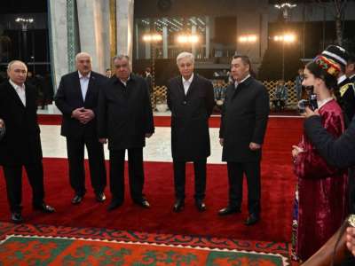 ҰҚШҰ саммиті қарсаңында мемлекеттер басшылары бейресми кездесу өткізді