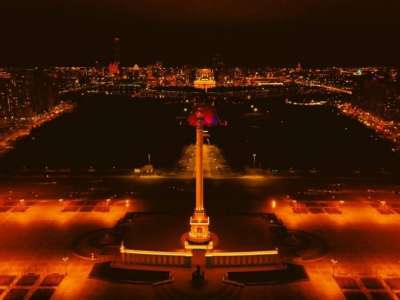 «Зорлық-зомбылыққа қарсы 16 күн»: Астанада бірқатар нысандарда қызғылт-сары түсті жарық жағылды