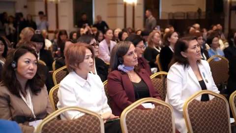 Елімізде балалардың ерте дамуы үшін қызметтерге тең мүмкіндік беретін құжат қабылданды