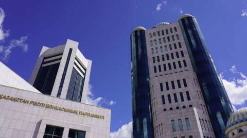 Сенат зияткерлік меншікті қорғауды дамытуға арналған заңды мақұлдады