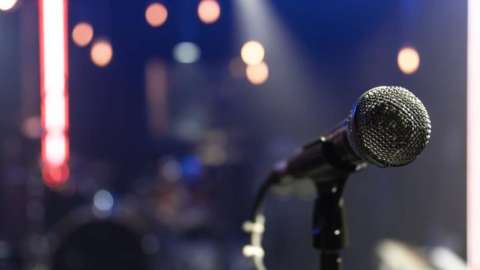 Әртістер телебағдарламаға түсу кезінде ғана фонограммамен өнер көрсете алады - Максим Споткай