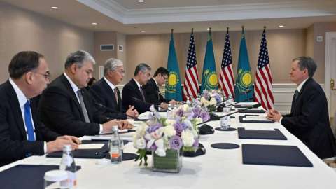 Қасым-Жомарт Тоқаев америкалық сенатор Стив Дэйнсті қабылдады