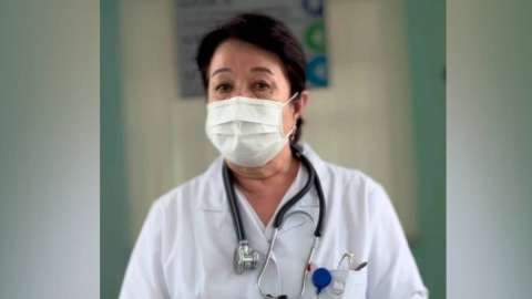 Инфекционист балаларды өз бетінше емдеу мен дәрілерді шамадан тыс қолданудың қаупі туралы айтты