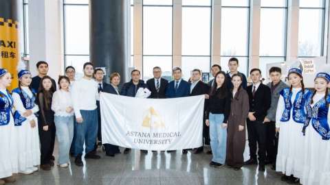 Ауғанстандағы гуманитарлық миссия: дәрігерлер елге оралды